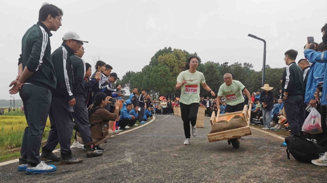 2023中國農民豐收節農民體育健身大賽舉行  南通代表隊斬獲多個獎項